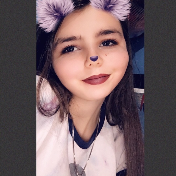 Meet your Posher, Sam - Picture 2 of 4